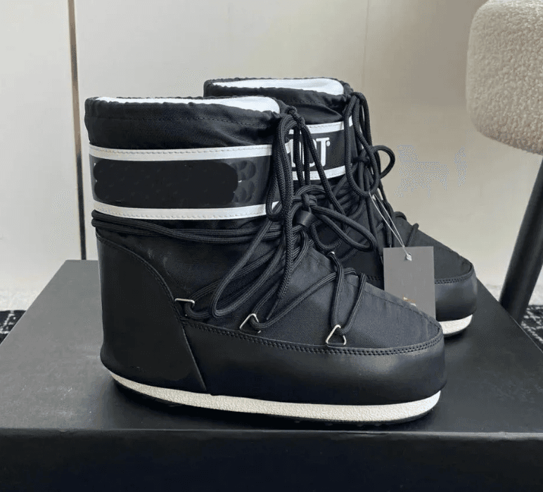 Moon Boots